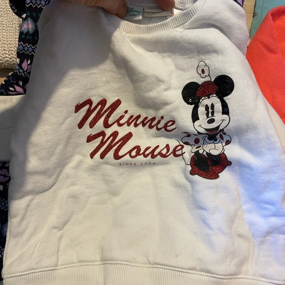 Set of 14 girls clothes skirts,dress,sweaters, sweatshirt leggings size 4 - Picture 7 of 13